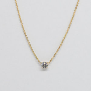 Collier solitaire – 1690.- or et diamant diamètre 4mm