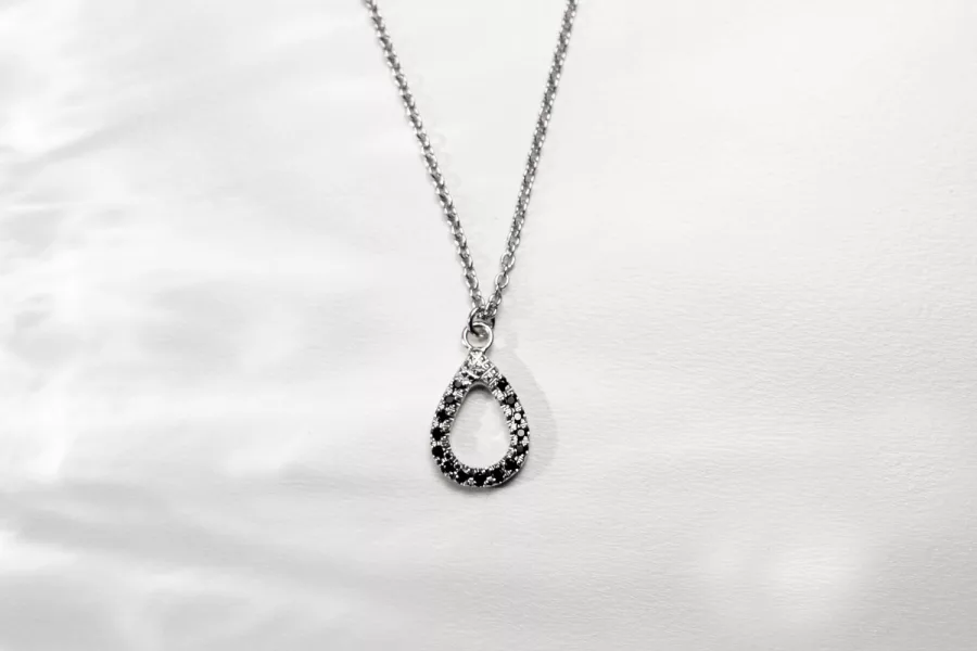Collier SLOANE